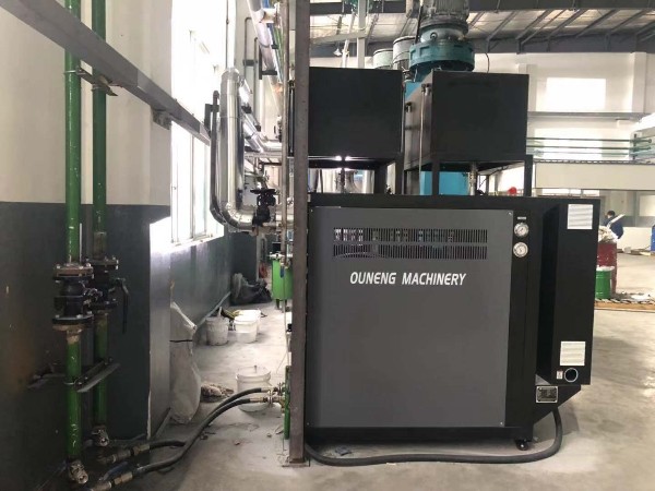 電加熱油溫機在瀝青罐設備上的應用