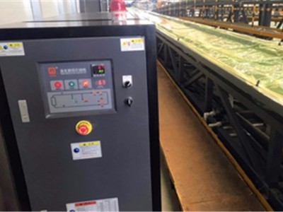 風電葉片模具溫度控制機，「歐能機械」自適應模糊PID控制系統