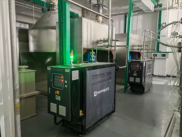 磷酸鐵鋰干燥模溫機為雙錐干燥機控溫，保障安全生產