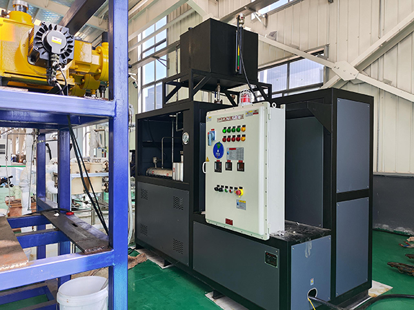 化工醫(yī)藥產(chǎn)品反應釜防爆油溫機