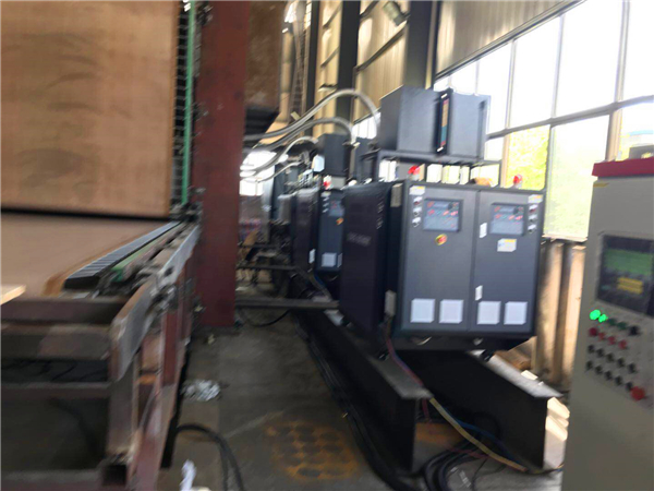 模溫機(jī)機(jī)型在各行業(yè)中的選擇「歐能機(jī)械」分行業(yè)分析